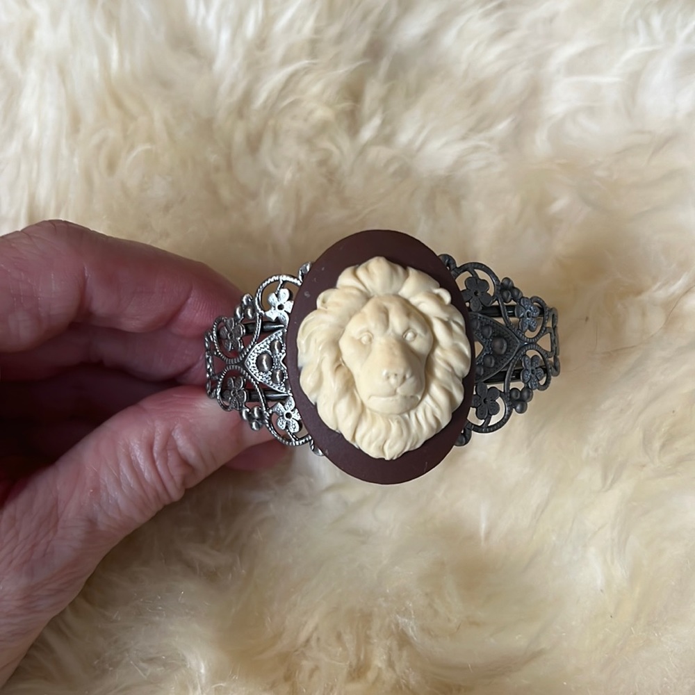 Lion Cameo Cuff Bracelet – Filigree Adjustable Bangle leo big cats